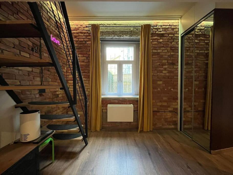 Apartman V Srdci Bratislavy Братислава Экстерьер фото